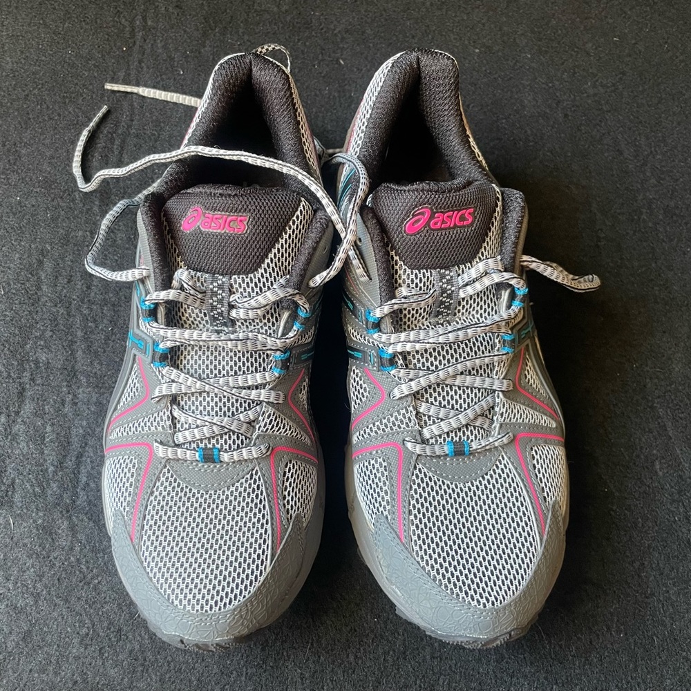 Brand new ASICS